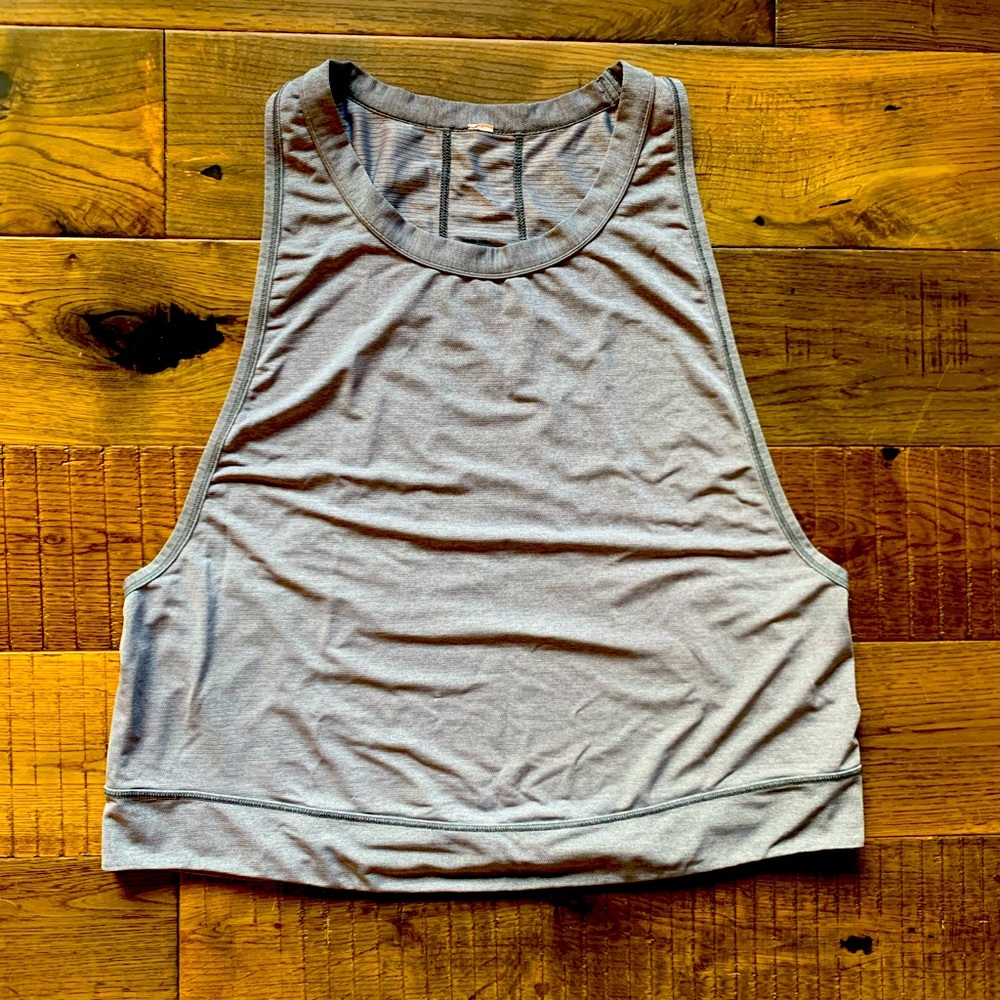 Lululemon muscle tank size 6